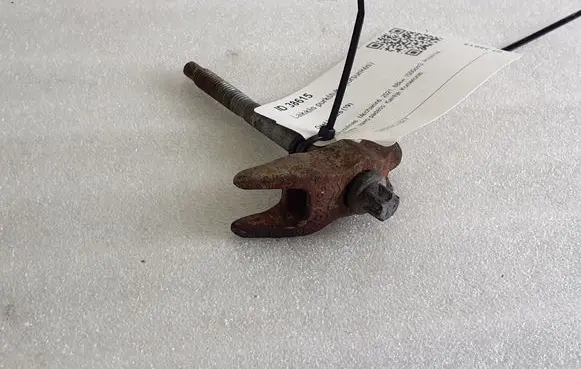 Opel Vivaro Fuel Injector clamp holder 9811760780