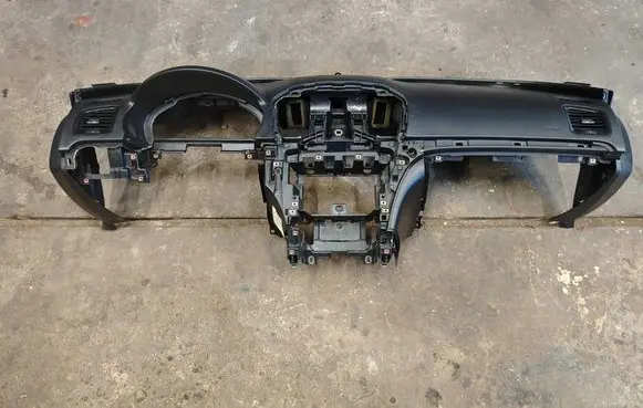 Opel Insignia A Dashboard 13275639 495050031 1007962