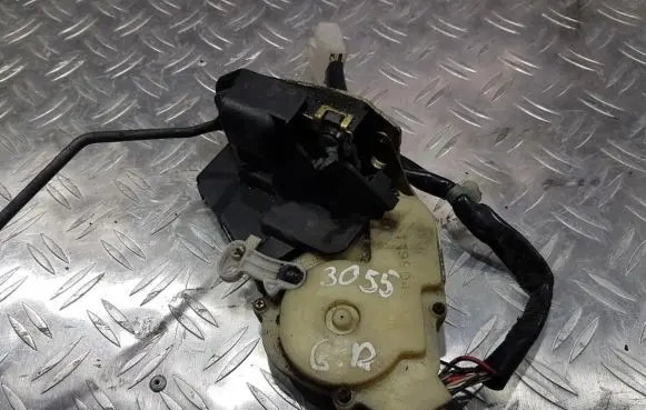 Mazda 626 Rear door lock
