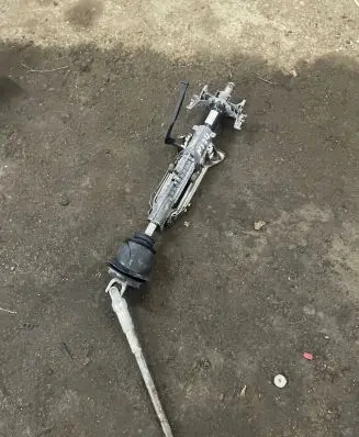 Steering wheel axle set