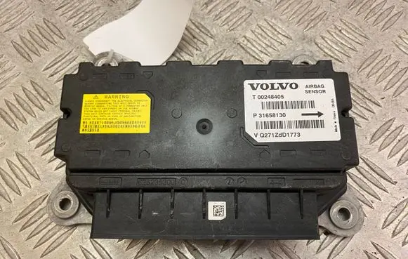 Volvo XC90 Airbag control unit/module 31658130 P31658130