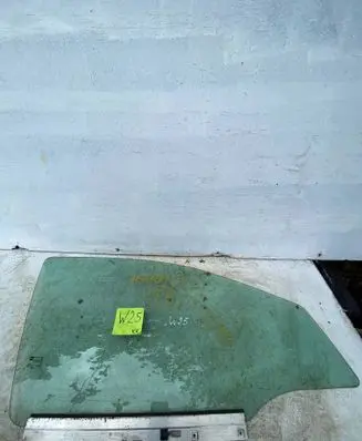 Opel Astra H Front door window glass four-door AS2M3240DOT682 E000199 43R001582