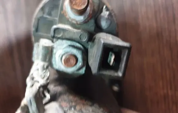Volkswagen Golf IV Starter motor 1005821744