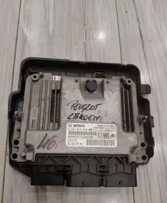 Peugeot 208 Engine control unit/module ECU 0281019820