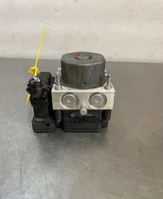 Toyota Aygo AB40 Master brake cylinder DOTOYOTAAYGOII2