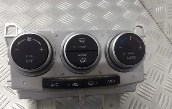Mazda 5 Interior fan control switch K1900CC30