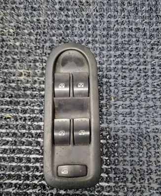 Renault Megane II Electric window control switch 156018070