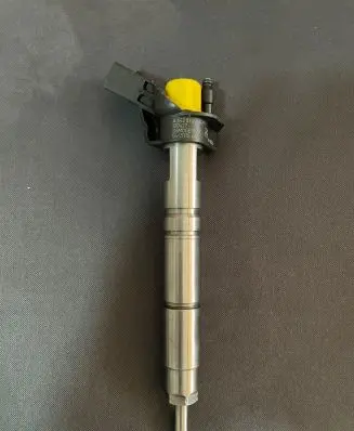 Mercedes-Benz C W204 Fuel injector A6420701487 A6420701187 0445115060