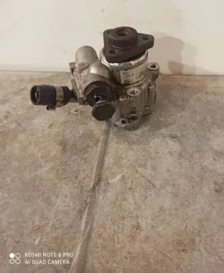 BMW 3 E90 E91 Power steering pump 7692974546 08155028