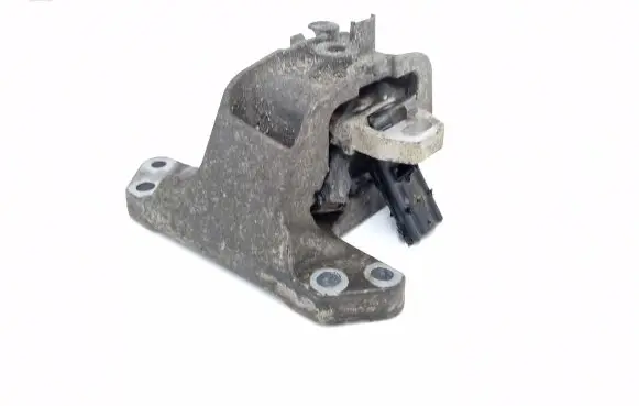Peugeot 508 Engine mount bracket