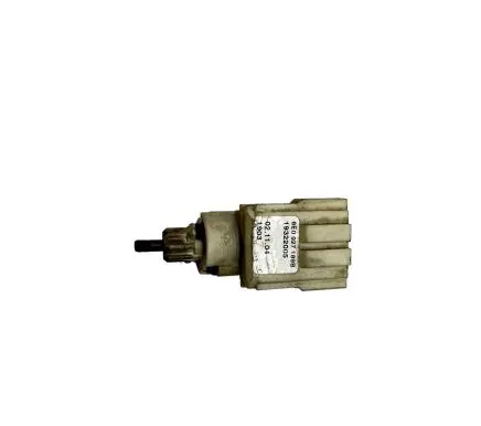 Volkswagen Touareg I Brake pedal sensor switch 8E0927189B 19322005 1903