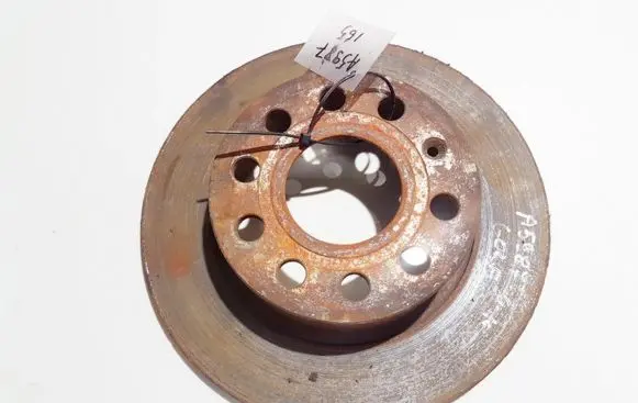 Volkswagen Golf V Rear brake disc neventiliuojamas