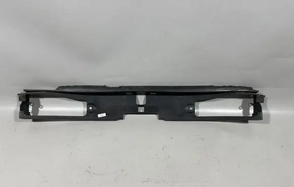 Audi A8 S8 D4 4H Intercooler air guide/duct channel 4H0121333A