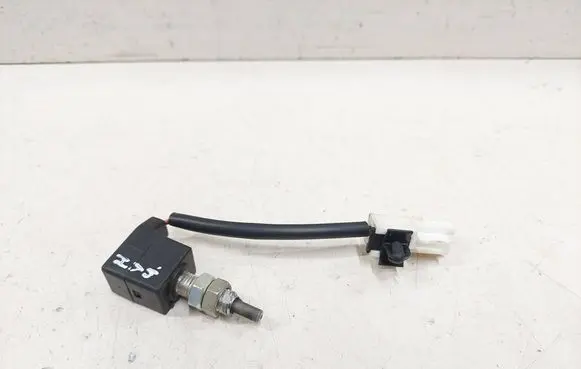 Hyundai i30 Clutch pedal sensor 