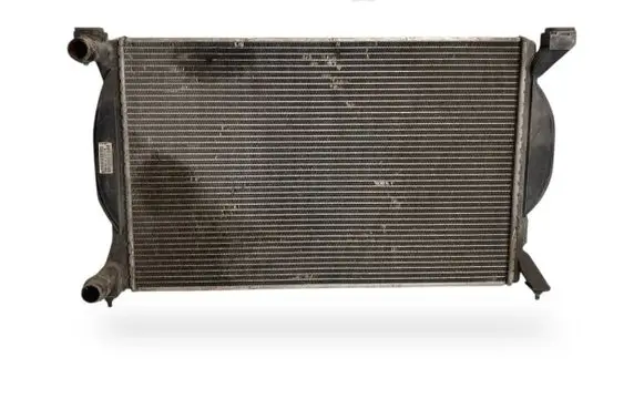 Audi A4 S4 B7 8E 8H Coolant radiator 8E0121251A