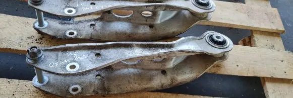 Audi Q7 4M Rear upper control arm/wishbone 4M0505311H