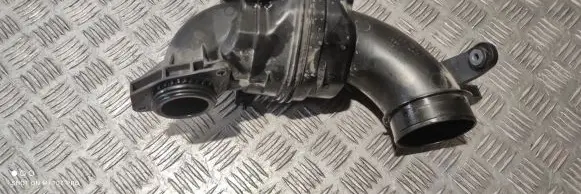 Intake resonator
