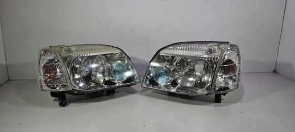 Nissan X-Trail T30 Headlights/headlamps set 127846343476