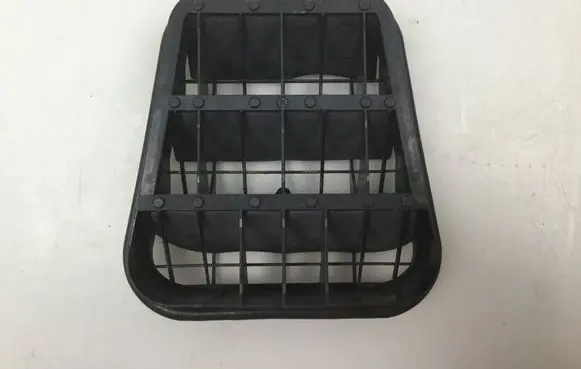 Audi A6 S6 C5 4B Fender grill 4B0819181A