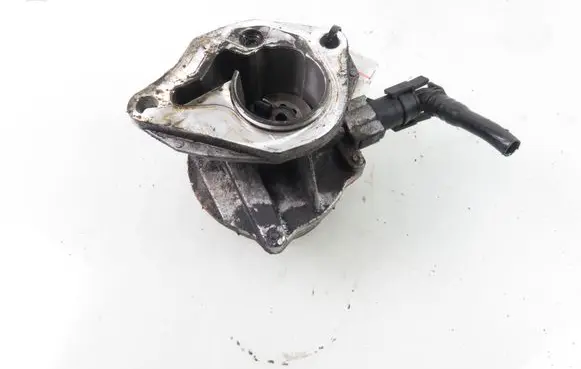 Renault Megane II Vacuum pump 