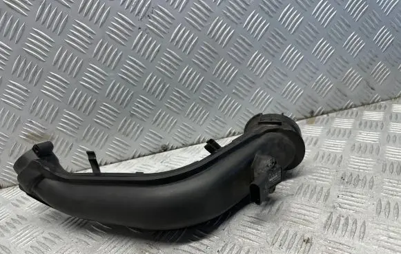 Volkswagen Golf VI Intercooler hose/pipe 03C145673H
