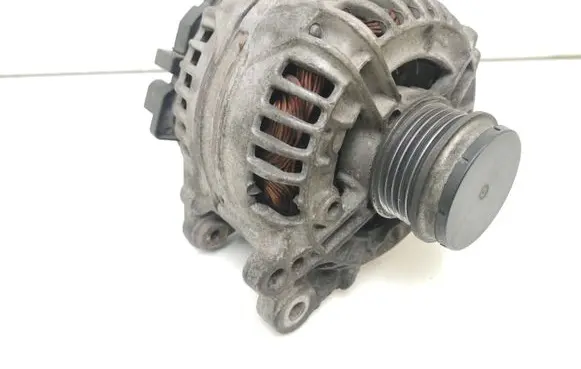 Audi A4 S4 B7 8E 8H Generator/alternator 028903031 0124515083 F55269902