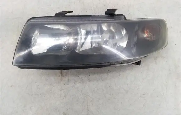 Seat Toledo II (1M) Headlight/headlamp