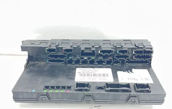 Mercedes-Benz CLK A209 C209 Fuse box set 2095452301 5DK00848663