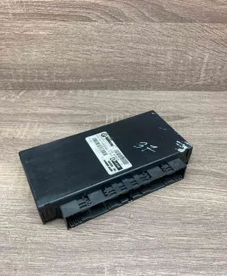BMW 5 E60 E61 Gateway control module 9176079