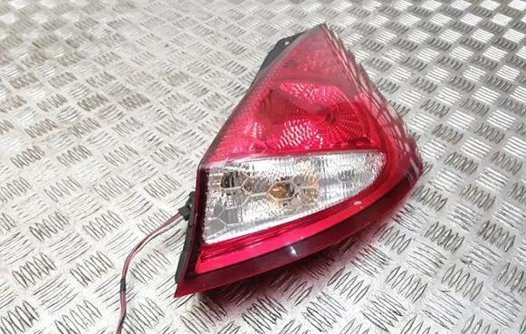Ford Fiesta Rear/tail lights ae8313b504b ae83-13b504-b