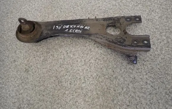 Hyundai i30 Rear suspension control arm 