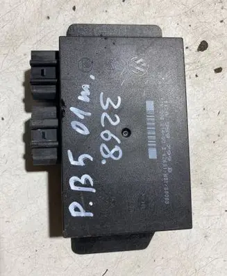 Volkswagen PASSAT B5.5 Comfort/convenience module 1C0959799B 5DK00821400