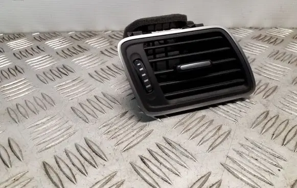 Volkswagen PASSAT B7 Dashboard side air vent grill/cover trim 3AC819702A