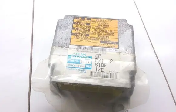 Toyota Avensis Verso Airbag control unit/module 8917044050 2310002460