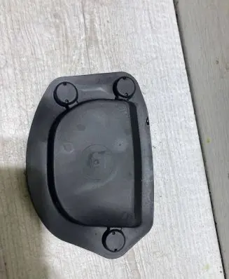 Trunk/boot sill cover protection