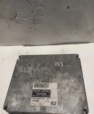 Toyota Avensis T250 Engine control unit/module 8966105820