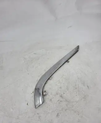 BMW 7 E32 Front bumper splitter molding 51111908067 1908068