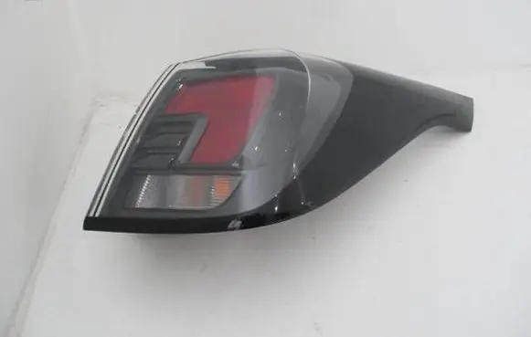 Opel Crossland X Rear/tail lights 39235952