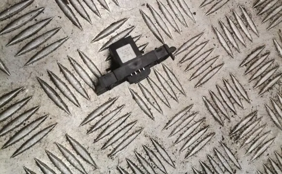 Sensor