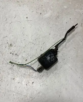 BMW 3 E46 Fuel tank cap lock 40620435 6711