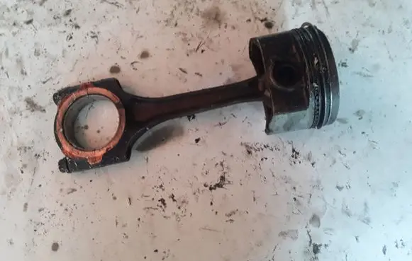 Hyundai Santa Fe Piston with connecting rod NOCODE