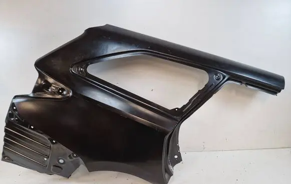 Toyota Auris E180 Rear arch 