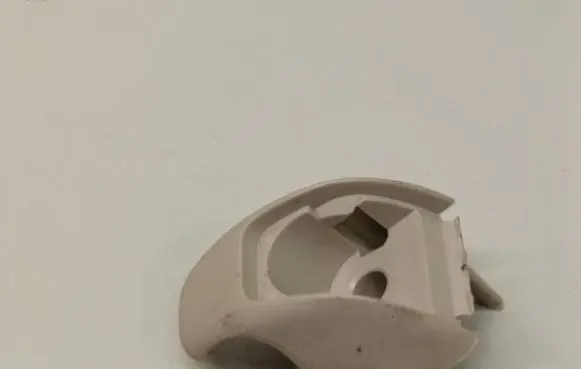 Isuzu D-Max Sun visor clip/hook/bracket 