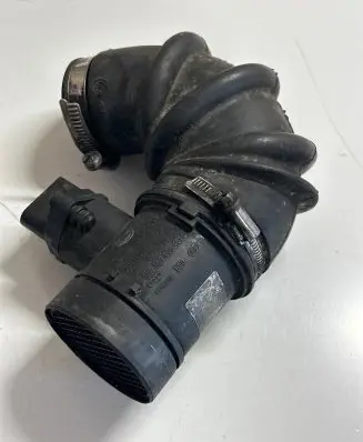 Audi A8 S8 D2 4D Mass air flow meter 057906461C 0281002435