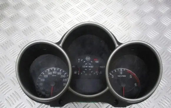 Alfa Romeo 147 Speedometer (instrument cluster) 735290181