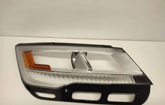 Ford Explorer Under headlight/headlamp trim MDFB5X13048A 44ZH2263B