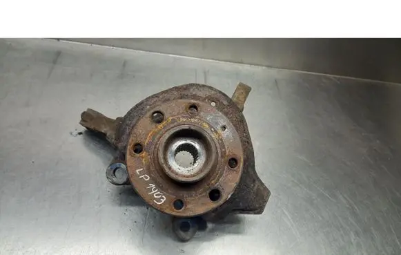 Opel Corsa C Front wheel hub spindle knuckle