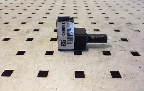 KIA Rio Brake pedal sensor switch