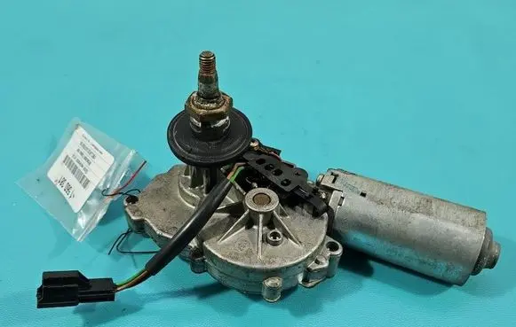 Mitsubishi Space Star Rear window wiper motor IMPRK1560381