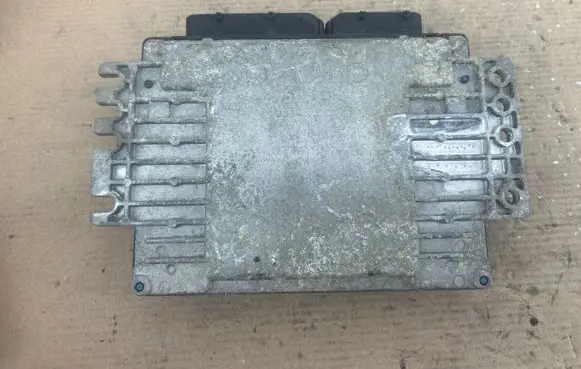 Nissan Note (E11) Engine control unit/module MEC37510